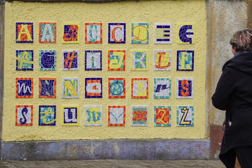 mozaika alfabet śródmieścia